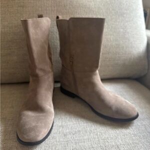 Women’s Lands End Slouch Taupe boots Size 10